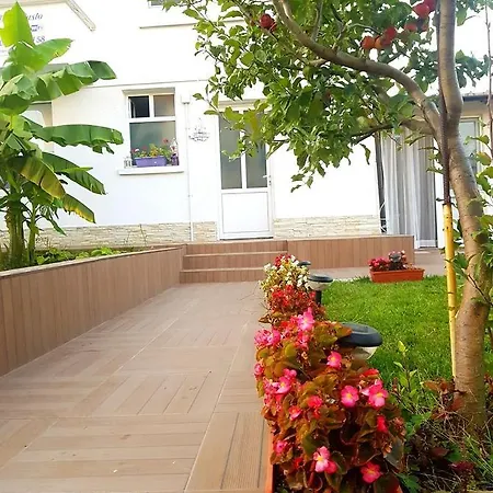 ゲストハウス Rusto 3*